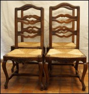 Suite 4 chaises à l'italienne Noyer fin XIX siècle