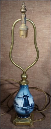 Pied de lampe Porcelaine de Delft 1920