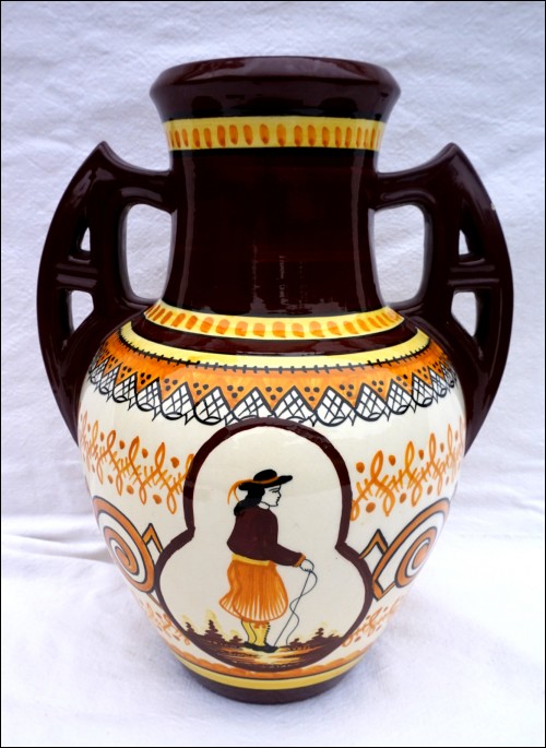 Vase Art Deco Petit Breton manufacture Henriot vers 1930